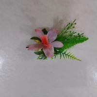 ราคา ดอกไม้ประดิษฐ์ปลอม เข็มกลัดเสื้อประธาน ดอกกล้วยไม้เสมือนจริง หนึ่งกล่องบรรจุ 10 ชิ้น 220 บาท (10769584759)