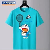ราคา Victor 2023ใหม่ชายเสื้อยืดรูปแบดมินตันหญิง Yy แห้งเร็วเสื้อยืดวัฒนธรรมเสื้อยืดกีฬา โดราเอมอน เสื้อเชิ้ตทีมการแข่งขัน (21199069520)