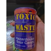 ราคา พร้อม ส่ง ขนม USA Toxic waste drum sour candy (16462398127)
