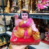ราคา นางกวักนางโกยนางกวักปุ้มปุ้ยกายเนื้อชุดคละสีเลือกสีให้ตามบารมีขนาด 5 นิ้วสูง 20 ซมบูชาเสริมโชคลาภการเงินการงาน (23896431723)