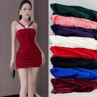 ราคา DLM ชุดพีอาร์ เดรสสายไขว้แต่งกุหลาบช่วงอก ผ้ากำมะหยี่ (24444586294)