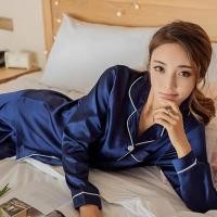 ราคา ชุดนอนผ้าซาติน แบบแขนยาวขายาว ผ้านุ่มลื่น เนื้อผ้าดี ใส่สบาย (23813045196)