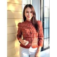 ราคา เสื้อลายขอ เสื้อแขนยาว ผ้าฝ้ายหมักโคลน ผ้าพื้นเมือง (17469461645)