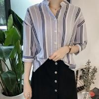 ราคา ohho เสื้อเชิ้ตลายทางผู้หญิง แขนสามส่วน คอวี หน้าร้อน เสื้อเชิ้ตทรงหลวมเข้ารูป เสื้อผ้าเหมาะกับสาวอ้วน w561 (24028901275)