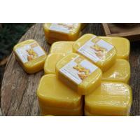 ราคา สบู่ขมิ้นน้ำผึ้ง สูตรโบราณ 4 ก้อนเพียง 139 ฟองนุ่ม หอมละมุน ผิวรู้สึกสะอาดนุ่มชุ่มชื้นทุกครั้งที่ใช้ สบู่สมุนไพรสกัดเย็นแท้ ๆ จากขมิ้นสด น้ำผึ้ง และสมุนไพรไทย 7 ชนิด ขมิ้นสด น้ำผึ้ง ว่านหางจระเข้ ทานา