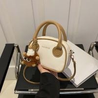 ราคา กระเป๋าสะพายข้างสไตล์ใหม่สำหรับผู้หญิงกระเป๋าถือแฟชั่นกระเป๋าสะพายข้างประกบกันกระเป๋าทรงสี่เหลี่ยมขนาดเล็กของผู้หญิงที่สง่างามสวมใส่และจับคู่ได้ (24839162670)