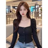 ราคา เสื้อเชิ้ตคอเหลี่ยมแขนยาวสไตล์ฝรั่งเศสสำหรับผู้หญิง ทรงเข้ารูป แขนยาว คอเหลี่ยม กระโปรงสั้น ทรงเข้ารูป สไตล์หวานและเผ็ดร้อน ฤดูใบไม้ร่วง ฤดูหนาว (23370217393)
