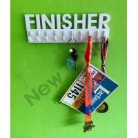 ราคา ที่แขวนเหรียญรางวัลนักวิ่ง ที่แขวน bib Finisher พลาสวูด น้ำหนักเบา แถมกาว 2 หน้าในตัว ไม่ต้องเจาะผนัง ตะขอ สีขาว (18288813095)