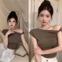 ราคา Kimi พร้อมส่ง เสื้อครอป เสื้อรัดรูปเซ็กซี่ผู้หญิง ผ้ายืดแขนสั้น ปาดไหล่ข้างเดียว สไตล์เวียดนาม ดีไซน์เก๋ไก้ กำลังฮิต (22753088963)