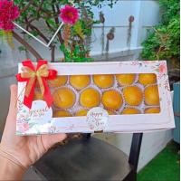 ราคา ขนมเปี๊ยะไส้ถั่วไข่เค็ม อบควันเทียน ขนมเปี๊ยะโบราณ ขนมเปี๊ยะอบควันเทียน กล่องละ 9 ลูก และ 18 ลูก (16259177439)