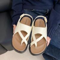 ราคา รองเท้าแตะรัดส้นแบบสวมหูคีบสายไขว้ A194 (24030189818)