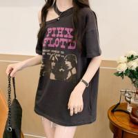 ราคา ꕥCatalog Fashionꕥ เสื้อยืดทรงใหญ่ คอกว้างเปิดไหล่คอเสื้อตัดเป็นสาย สายโซ่ สกรีน PIHXFLOTD (24797086236)
