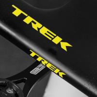 ราคา สติ๊กเกอร์ติดเฟรมจักรยาน TREK 4 แพ็ค โลโก้ที่ปรับแต่งได้สีดํา ไวนิลทนต่อสภาพอากาศเพื่อการออกแบบวางที่ง่ายดายสําหรับจักรยานเสือหมอบ (24634580611)