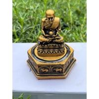 ราคา หลวงปู่ทวด ฐาน 12 นักษัตร ครอบแก้ว หน้าตัก2นิ้ว (23919496050)