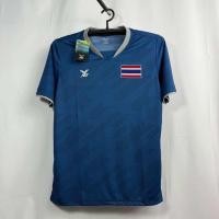 ราคา เสื้อกีฬาทีมชาติ คอวี FBT B2A222 คอเย็บปกเสริม พิมพ์ลาย ผ้าไมโคร ผ้า มัน นุ่ม ลื่น (23962049245)