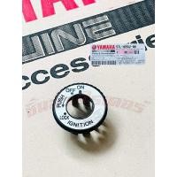 ราคา ฝาครอบกุญแจ เรืองแสง แท้ศูนย์ YAMAHA ใส่รถรุ่น มีโอ ตัวเก่านูโว Mxนูโว 5MY สปาร์ค135 (15694077608)