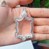 ราคา กรอบพระใส่เต่าหลวงปู่หลิว รุ่นสุขใจใหญ่ กรอบพระเงินผสม กว้าง3 2 สูง4 3ซม ขนาดจอกระจก (17249207228)