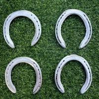 ราคา เกือกม้า นำโชค Lucky horseshoe เกือกม้านำโชคของแท้ 100 จากม้าแข่ง เสริมดวงฮวงจุ้ย แก้ชง ผ่านการใช้งานแล้ว (20540724839)