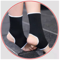 ราคา พร้อมส่ง ผ้ารัดเข่า สายรัดเข่า สนับเข่า สนับศอก รัดข้อศอก รัดข้อเท้า สนับมือ รัดข้อมือ ลดปวด ลดบาดเจ็บ ฟรีไซส สีดำ1คู่ Free size Body Supporter (16428039968)