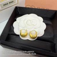 ราคา MIU MIU EARRINGS ต่างหูมิว มิว ทรงตระกร้า อะไหล่สีทอง เงิน ปั๊มโลโก้ MIU พร้อมส่ง ไม่ต้องรอนาน ไม่รวมกล่อง อุปกรณ์ (23068160838)