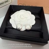 ราคา MIU MIU EARRINGS ต่างหูมิว มิว ทรงตระกร้า อะไหล่สีทอง เงิน ปั๊มโลโก้ MIU พร้อมส่ง ไม่ต้องรอนาน ไม่รวมกล่อง อุปกรณ์ (23068160837)