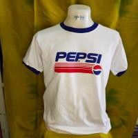 ราคา เสื้อเป๊ปซี่ สวมใส่ได้ทั้งชายและหญิง เสื้อยืดคอกลมสกรีนลายเป๊ปซี่เสื้อยืดสีขาวคอกลมคอสีน้ำเงินแขนน้ำเงิน สกรีนลายเป๊ปซี่ ผลิตจากผ้า cotton ผสม polyester เนื้อผ้านุ่มใส่สบายมีให้เลือก 6 ไซส์ s ถึง 3xl 