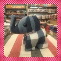 ราคา ตุ๊กตาช้าง ตุ๊กตาช้างผ้าขาวม้า ตุ๊กตาช้างไทย ขนาด 5 นิ้ว จัดส่งแบบสุ่มลายและสีของงานผ้าขาวม้า (24251232830)