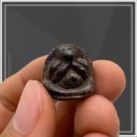 ราคา พระปิดตาทรงกลม พิมพ์ศิลปะเขมร งานเนื้อไม้เก่าไม่ทราบอายุ ไม่ทราบที่มา ขนาดประมาณ 1 นิ้ว งานจริงดูขลังมาก (16345491705)