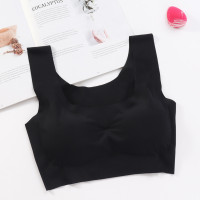 ราคา สปอร์ตบรา B 024 บราไร้ขอบไร้โครงไร้ตะเข็บ ฟองน้ำถอดได้ ผ้าลื่นใส่สบาย พร้อมส่ง (24757474943)