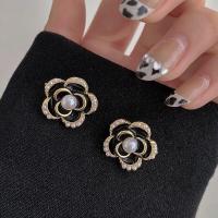 ราคา Vintage Camellia Pearl Earrings Minimalist Dainty Floral Studs for Women Timeless Elegance (24718254441)