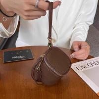 ราคา กระเป๋าใส่เหรียญหนังวัวแท้ ทรงสี่เหลี่ยมเล็ก ทรงสี่เหลี่ยม ทรงสี่เหลี่ยม เทรนด์ฤดูร้อน 2025 กระเป๋าใส่เหรียญแบบถือได้ กระเป๋าใส่ของหนังแท้สำหรับเยาวชน (24883368759)