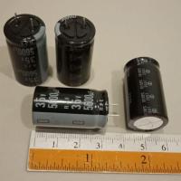 ราคา แพ็ค5ตัว C 5600UF 35V ELNAสีดำ 105C ขาตัดสั้นจากโรงงาน 18x32mm แท้ ใหม่ค่าความจุเต็ม100 C5600UF35V C 5600UF35V C5600UF 35V ตัวเก็บประจุไฟฟ้า 5600UF คาปาซิเตอร์ 5600UF Capacitor 5600UF 35V C35V5600UF (