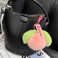 ราคา กระเป๋าใส่เหรียญรูปผลไม้พร้อมหัวหอมน่ารัก กระเป๋าสตางค์ผ้าขนสัตว์แบบเทียมกระต่าย แฮนด์เมด ลายผลไม้ สีสันสดใส (24837135971)