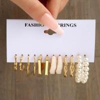 ราคา European And American Style Metal Earring Geometric Vintage Pearl Earrings Set (22827667663)