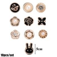 ราคา 10 ชิ้น ชุด เข็มกลัดติดเสื้อสตรี เข็มกลัดแบบถอดได้ กระดุมไม่ต้องเย็บ เข็มกลัดติดเสื้อแบบมินิ เข็มกลัดติดเสื้อแบบกระดุมป้องกันการสัมผัสสำหรับเสื้อผ้าและอุปกรณ์แต่งกาย (24336798640)