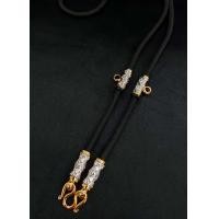 ราคา สร้อยเชือกร่มลายตารางฝังเพชร หุ้มทองแท้99 99 หน้าทองคำขาว ห้อยพระ3องค์ (8864761636)