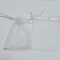 ราคา ถุงผ้าแก้ว ถุงผ้าซาติน แบบมีหูรูด ถุงผ้าตาข่ายสำหรับใส่ของชำร่วย แพ็ค100ชิ้น (23440681247)