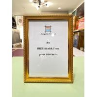 ราคา กรอบรูป A4 A3 6x8 8x10 8x12 10x12 10x15 ด้านหน้าเป็นกระจกใส 2 มิล ใส่ได้ทั้งแนวตั้งและแนวนอน ตั้งโต๊ะหรือแวขนผนังได้ (24259096162)