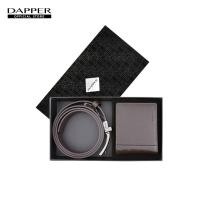 ราคา DAPPER กิ๊ฟเซ็ทกระเป๋าสตางค์และเข็มขัด ลาย DP Monogram สีน้ำตาล (15881549193)
