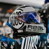 ราคา หมวกกันน็อค REAL Helmets หมวกคอลแลปสุดเท่จาก Real Helmets x HOBS (25576815937)