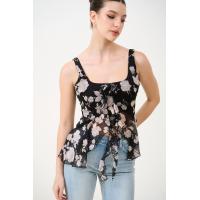 ราคา Whatagirlwants Petal Pop Top เสื้อแฟชั่นผู้หญิง เสื้อชีฟองลายดอก เสื้อสายเดี่ยวหวานๆ เสื้อใส่เที่ยวคาเฟ่ (24572296788)