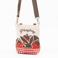 ราคา Playboy รุ่น Bunbi Pop บันบี้ ป็อป Phone bag รหัส ST BS254PB146 ดีไซน์กระเป๋าผ้าไหมพรมทรงโฟน ทอลายสตรอว์เบอร์รี่ โลโก้เพลย์บอย มี2สี สี Caramel Jam กับ Berry Jam (25482207703)