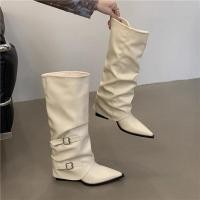 ราคา MOSI รองเท้าบูทส้นเตี้ยปลายแหลม สีดำ (25025961903)