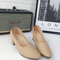 ราคา LT Design แบบใหม่ รองเท้าคัทชูส้นสูง 2 นิ้ว ใส่สบายเท้า รุ่น คัชชู2นิ้ว (9584232299)