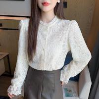 ราคา AMMIN เสื้อเบลาส์แขนยาวสำหรับผู้หญิงเสื้อเบลาส์กระดุมแถวเดียวมีเอกลักษณ์ปักลายดอกไม้เสื้อชีฟองหรูหราพร้อมลูกปัดมุกแต่งระบายแฟชั่นแบบใหม่ในฤดูใบไม้ร่วง2025 (25598103498)