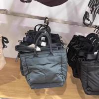 ราคา 2025 UNIQLO Fitting Room Casual Joker Small Satchel Dual use Tote Bag Shoulder Bag Handbag Multi pocket Messenger Bag 481364 New promotion (25202178409)