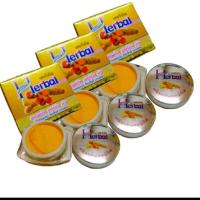 ราคา 3 กระปุก Herbal turmeric night cream ครีมขมิ้นเฮิร์บ ขมิ้นเฮอร์เบิล สูตรดั้งเดิมกล่องสีเหลือง ของแท้ ขมิ้นหอม ขมิ้นเกรด a ครีมสมุนไพรบำรุงผิวหน้า (23959336307)