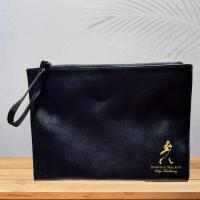 ราคา กระเป๋าหนัง PU สีดำ กระเป๋าถือ กระเป๋าผู้ชาย กระเป๋าคลัทช์ กระเป๋าสะสม JohnNie Walker มีซิปโลหะ ขนาด 33 5 25 ซม (24859176235)