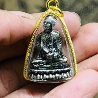 ราคา พระสีวลีจกบาตร ขนาด3ซม หุ้มกรอบมทองไมครอนสวยงาม เนื้อทองเหลืองรมดำผสมมวลสารเหล็กน้ำพิ้ (13901224730)