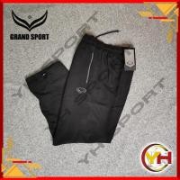 ราคา กางเกงแทร็คสูท กางเกงผ้าร่ม Grandsport สีดำ กรม เทา รหัส 10 210 10 223 10 224 10 001 10 002 พร้อมส่ง (22522880472)